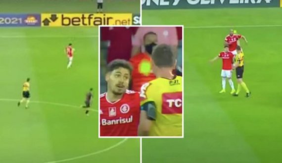 Ndëshkohet me kartonë të verdhë se bënte driblime me top – askush nga lojtarët nuk e kuptoi vendimin e gjyqtarit në ndeshjen ligës braziliane