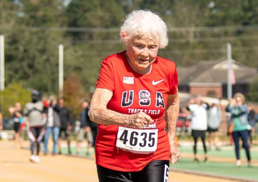 105-vjeçarja arrin rekord botëror në vrap, por prapë nuk është e lumtur/ Çfarë e shqetëson?