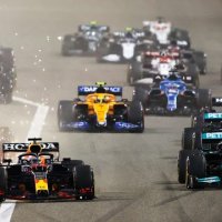 Hamilton ndihet i shkatërruar pasi gjatë garës në Formula 1 e shkeli një ketër