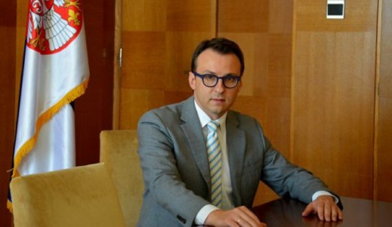 Delegacioni i Serbisë përfundon takimin me Lajçakun, nuk dihet formati i takimeve pasdite