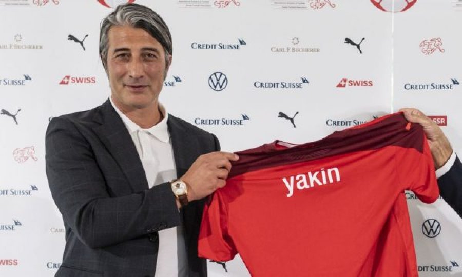 Zvicra ia zgjat kontratën trajnerit Yakin, pas kualifikimit në Botëror