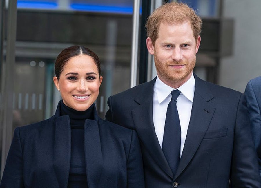 Meghan dhe Harry refuzojnë ftesën për Krishtlindje nga familja mbretërore?