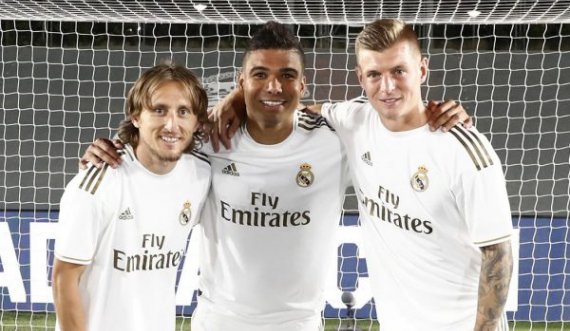 Ancelotti: Modric, Kroos dhe Casemiro bëjnë gjëra që unë s’iu them t’i bëjnë