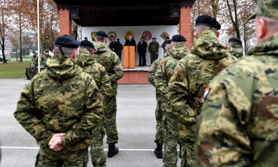 Presidenti kroat – ushtarëve që po vijnë në Kosovë: S’besoj se ka rrezik, disa do t’ju mirëpresin, të tjerët aspak