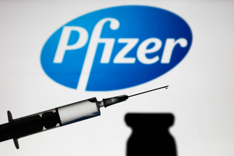 MSH: Dy doza të vaksinës Pfizer janë 95% efektive, vaksinohuni