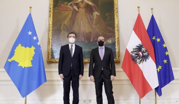 Kryeministri Kurti takon homologun austriak, e përgëzon për detyrën e re