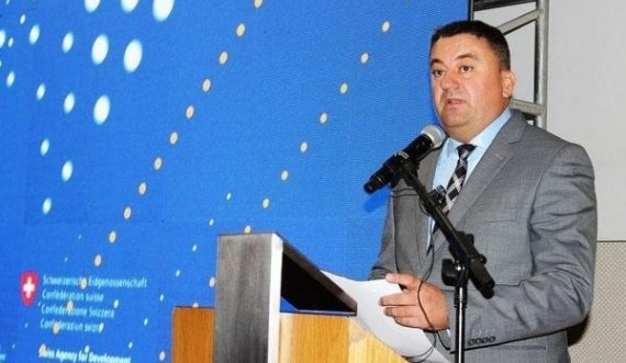 Todosijeviqit iu hoq mandati i asamblistit në Zveçan, por i njëjti është deputet në Kuvend