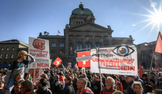 E rrallë: Referendum “armiqësor” në Zvicër , politikanët kërcënohen me vdekje