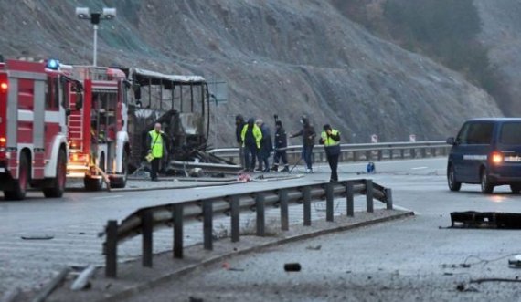 Në autopsinë e viktimave të aksidentit në Bullgari marrin pjesë edhe tre mjekë maqedonas