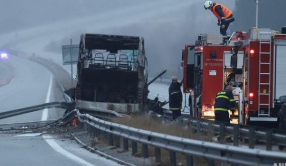 Vazhdon hetimi për autobusin, një nga pistat është karburanti rezervë