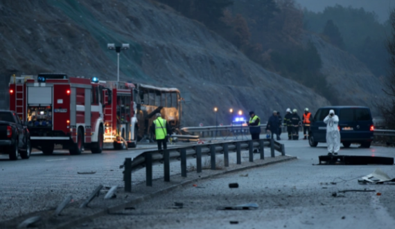 Detaje të reja për aksidentin tragjik, zbulohet koha për të cilën autobusi kaloi nëpër Bullgari