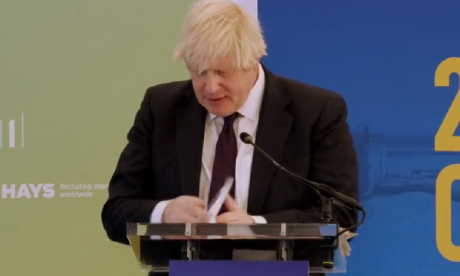 Boris Johnson: Ata që shtrohen në spital, nuk e kanë marrë dozën përforcuese të vaksinës