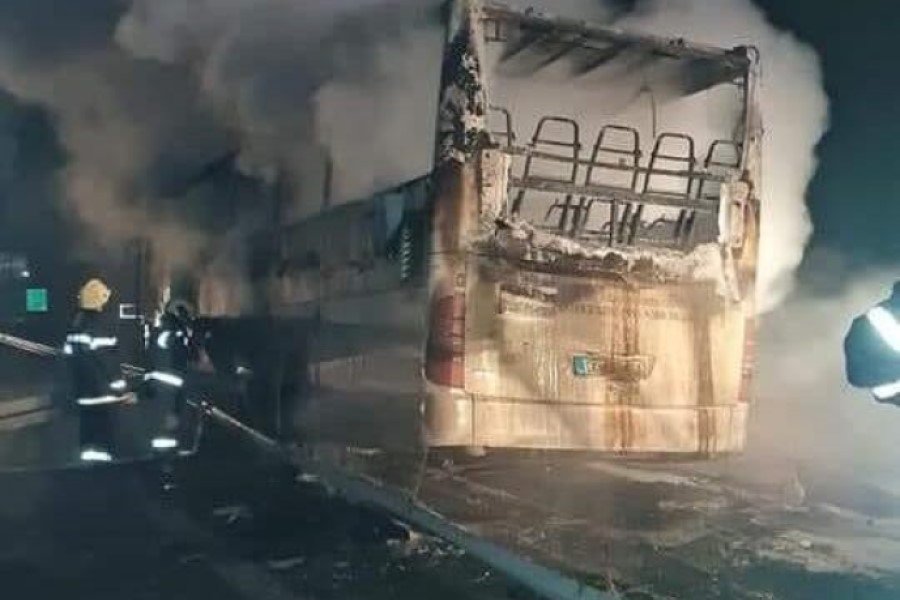 “Të gjithë bërtisnin”, 17-vjeçarja që i mbijetoi aksidentit tregon momentin kur provoi të dalë nga autobusi që po digjej
