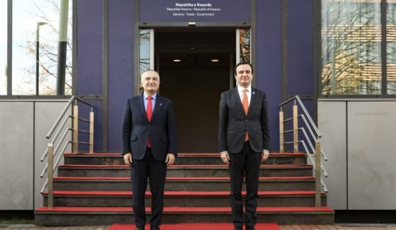 Kurti: Shqipëria ta mbrojë Kosovën nga sulmet e Serbisë në organizatat e institucionet ndërkombëtare