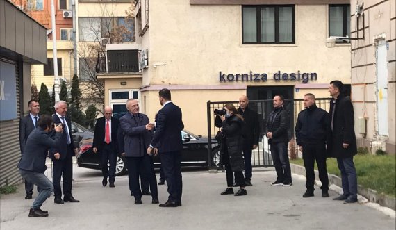 Presidenti Meta në PDK, takohet me kryetarin Memli Krasniqi
