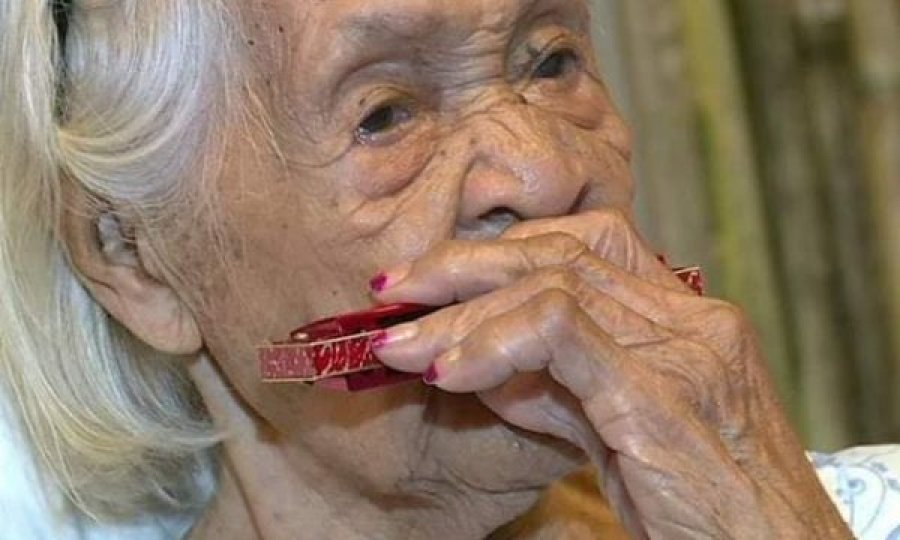 Vdes gruaja më e vjetër në botë
