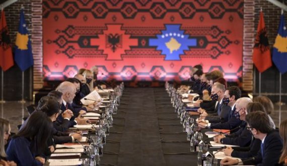 13 marrëveshjet që u nënshkruan sot mes Kosovës dhe Shqipërisë