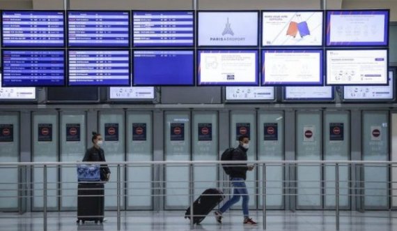 Misteri i varianit të ri të koronavirusit, për 48 orë pezullohen fluturimet drejt Francës nga këto shtete