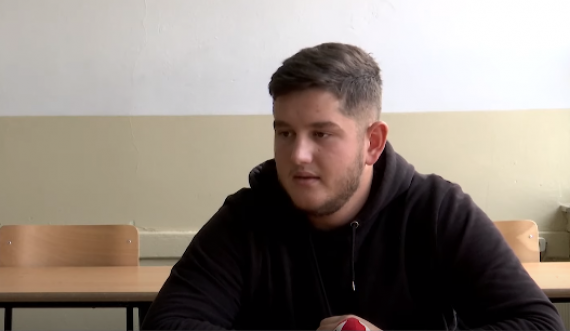 Shoku i nxënësit të vrarë në Gllogjan: Ledioni më tregoi për një problem që kishin shoferët e autobusëve