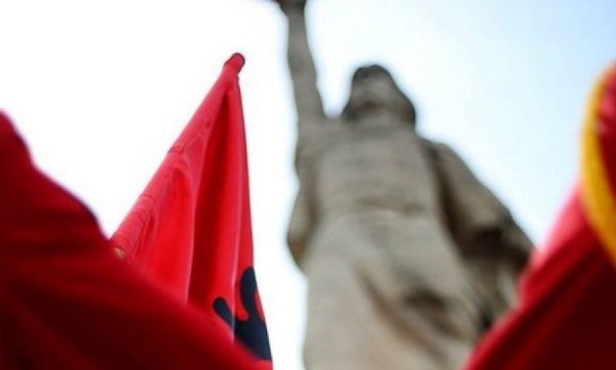 Shqipëria feston sot 77-vjetorin e Çlirimit