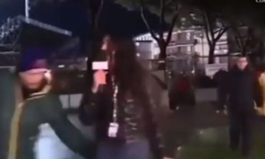 Në javën kundër dhunës ndaj grave, gazetarja italiane ngacmohet në transmetim direkt