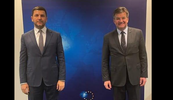 Memli Krasniqi takohet me Lajçakun në Bruksel: Dialogu duhet të përfundojë me njohje