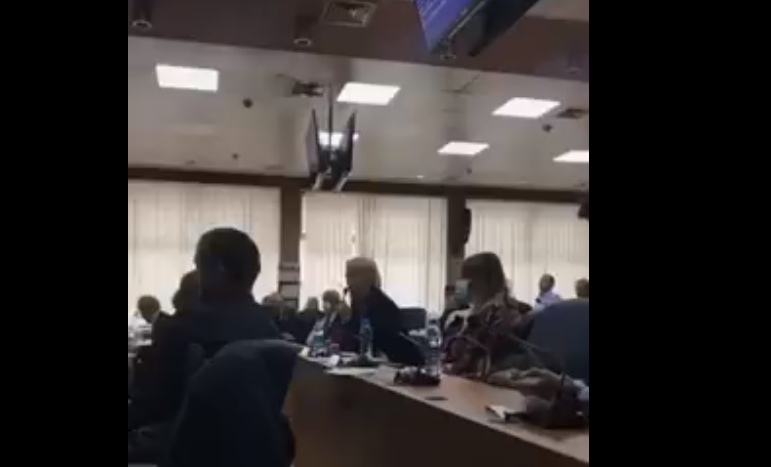 “Veshtë në dorë t’i jap hajvan”, eskalon debati në mes asambleistëve të VV-së dhe PSD-së në Prishtinë
