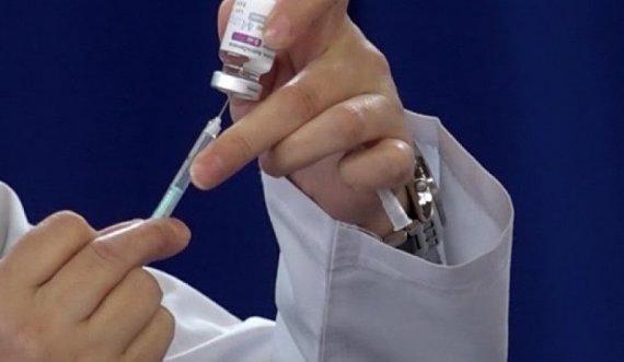 Aplikimi i dozës së tretë të vaksinës anti-COVID nis edhe në Kosovë, këtu i keni krejt detajet