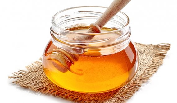 Ua sqarojmë disa mite rreth përdorimit të mjaltit