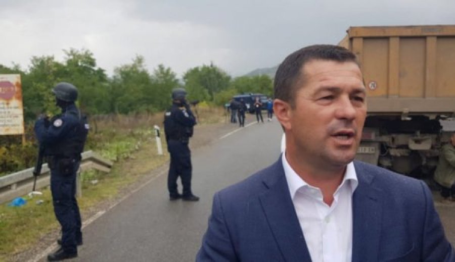  Kryetari i Leposaviqit optimist që rruga në Jarinje do të zhbllokohet deri në ora 16:00 