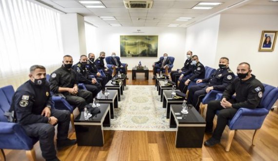 Kurti e pret në zyrë menaxhmentin e Policisë së Kosovës