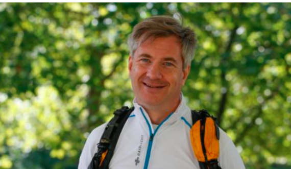 Ish-ushtari i Britanisë në Kosovë kërkon të bëjë historinë, do të vrapojë 5 maratona për 5 ditë… mbrapsht