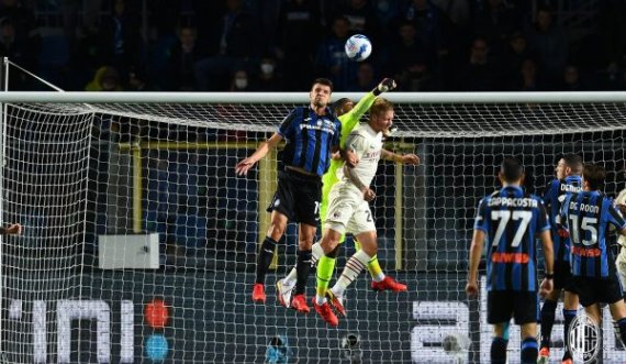Milani e mposht Atalantën në një ndeshje të çuditshme