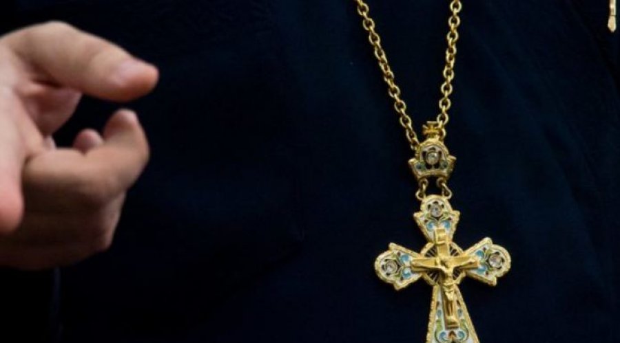 Skandal në Kishën Katolike, priftërinj të akuzuar për abuzime sek.suale me të mitur