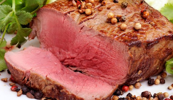 Mishi i kuq nuk është aq i pashëndetshëm – nëse e hani në këtë mënyrë