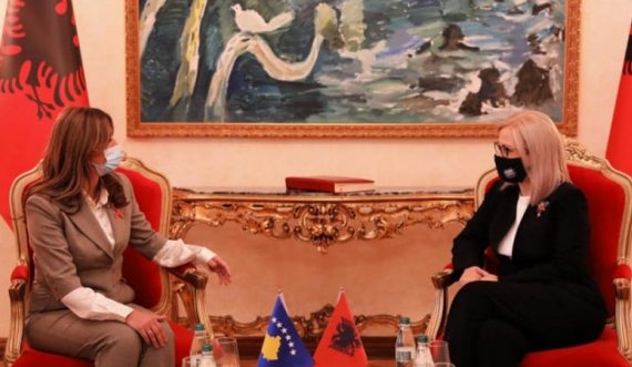 Haxhiu dhe kryetarja e Kuvendit të Shqipërisë flasin për vettingun në sistemin e drejtësisë 