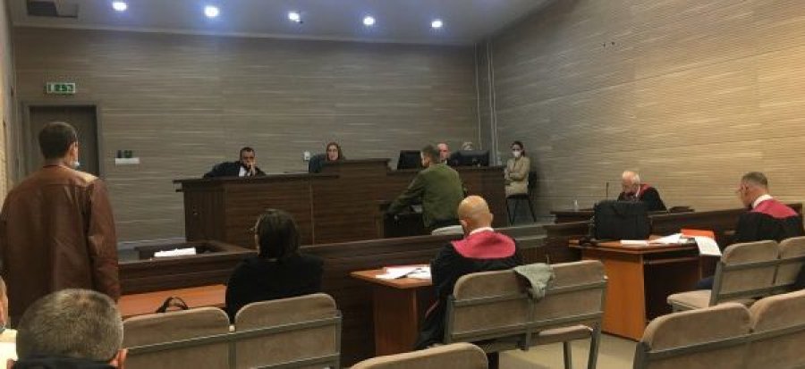 Dy dëshmitarët tregojnë se si u vra shoku i tyre i mitur me një plumb në kokë