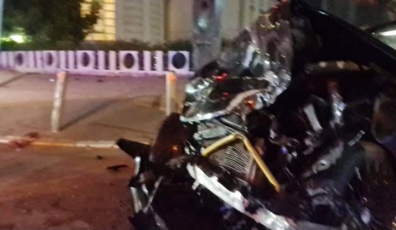 Pamje nga aksidenti i mbrëmshëm në Prishtinë ku mbetën të lënduar gjashtë persona