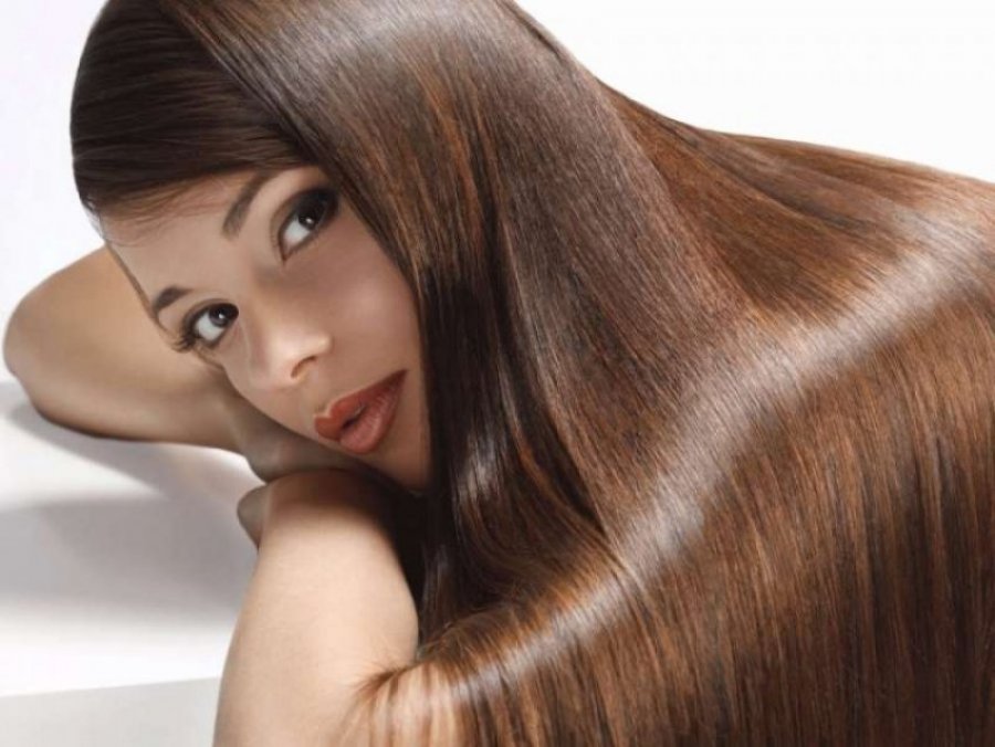 Mësoni 7 arsyet kryesore pse ju bien flokët