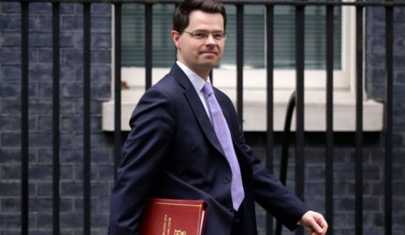 Vdes në moshë të re nga kanceri ish-ministri britanik, James Brokenshire