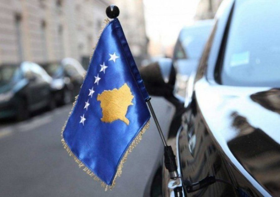 Rifillon ‘lufta’ e Serbisë për tërheqjen e njohjeve të Kosovës
