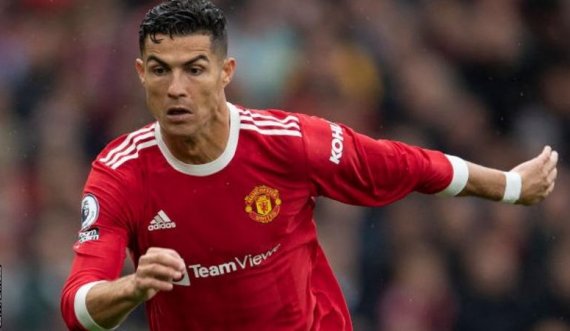 Kushti i Ronaldos për të qëndruar te Man Utd edhe sezonin tjetër