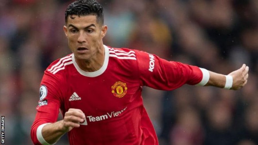 Kushti i Ronaldos për të qëndruar te Man Utd edhe sezonin tjetër