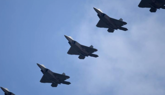 Turqia i përgjigjet aleancës greko-franceze, blen aeroplanët e rinj luftarakë F-16