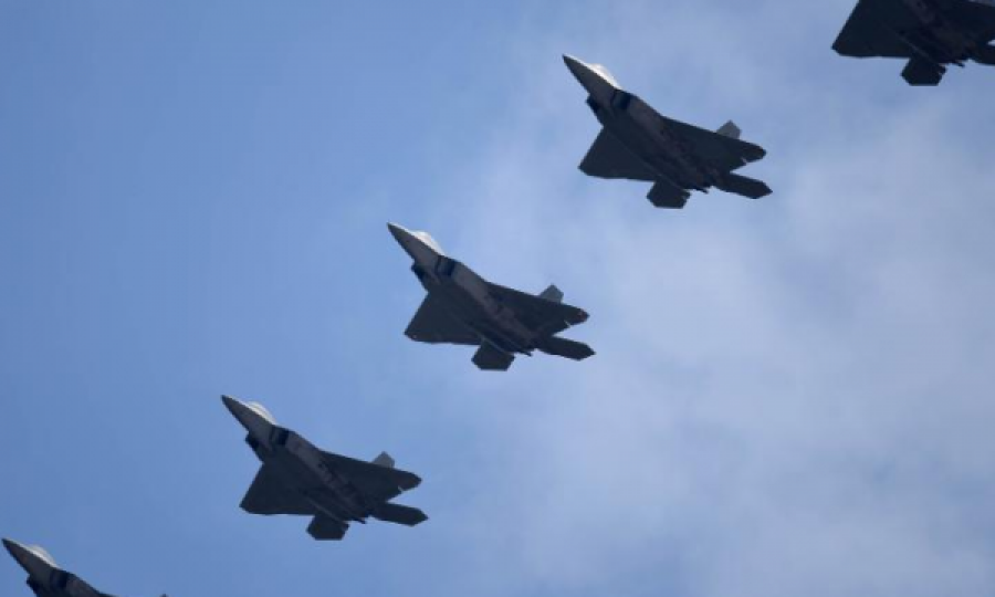 Turqia i përgjigjet aleancës greko-franceze, blen aeroplanët e rinj luftarakë F-16