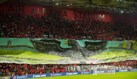 FSHF: Veç flamuri kombëtar shqiptar lejohet sonte në ndeshjen me Poloninë