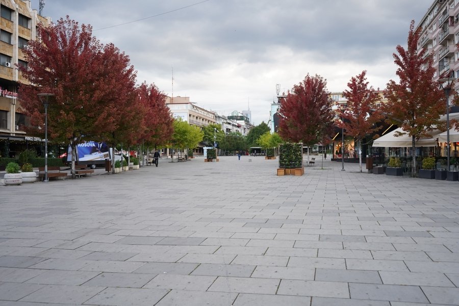 Mbetet maska, ndryshojnë ora policore dhe orari i gastronomisë