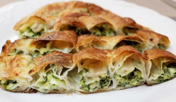 Receta e Pepës: Byrek me spinaq