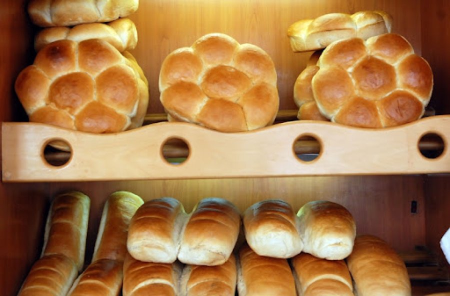 Pas shtrenjtimit të miellit, furrat paralajmërojnë do të rrisin çmimin e bukës në 50 cent 