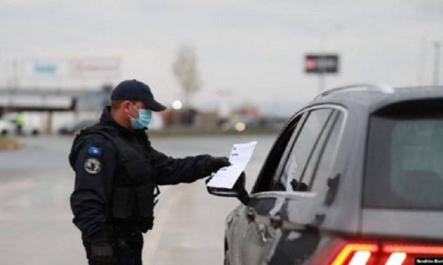  Komunat kërkojnë të hiqet ora policore dhe maska 